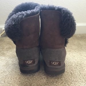 BAILEY BUTTON UGGS
